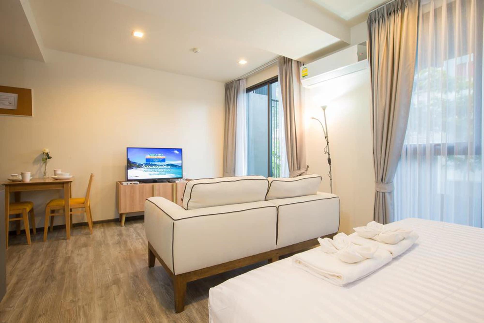 The Deck Condo Patong By Vip Esterno foto