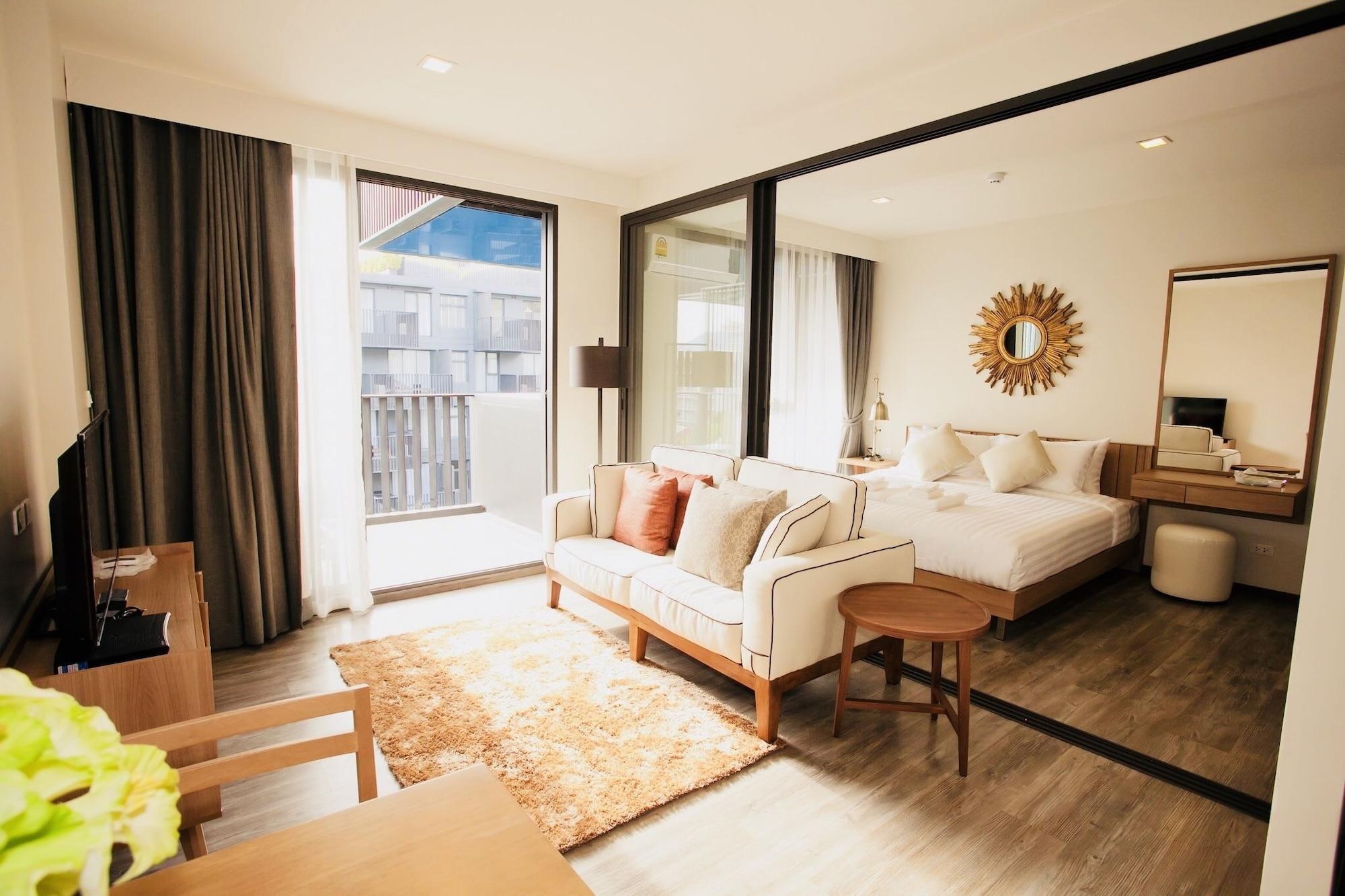 The Deck Condo Patong By Vip Esterno foto