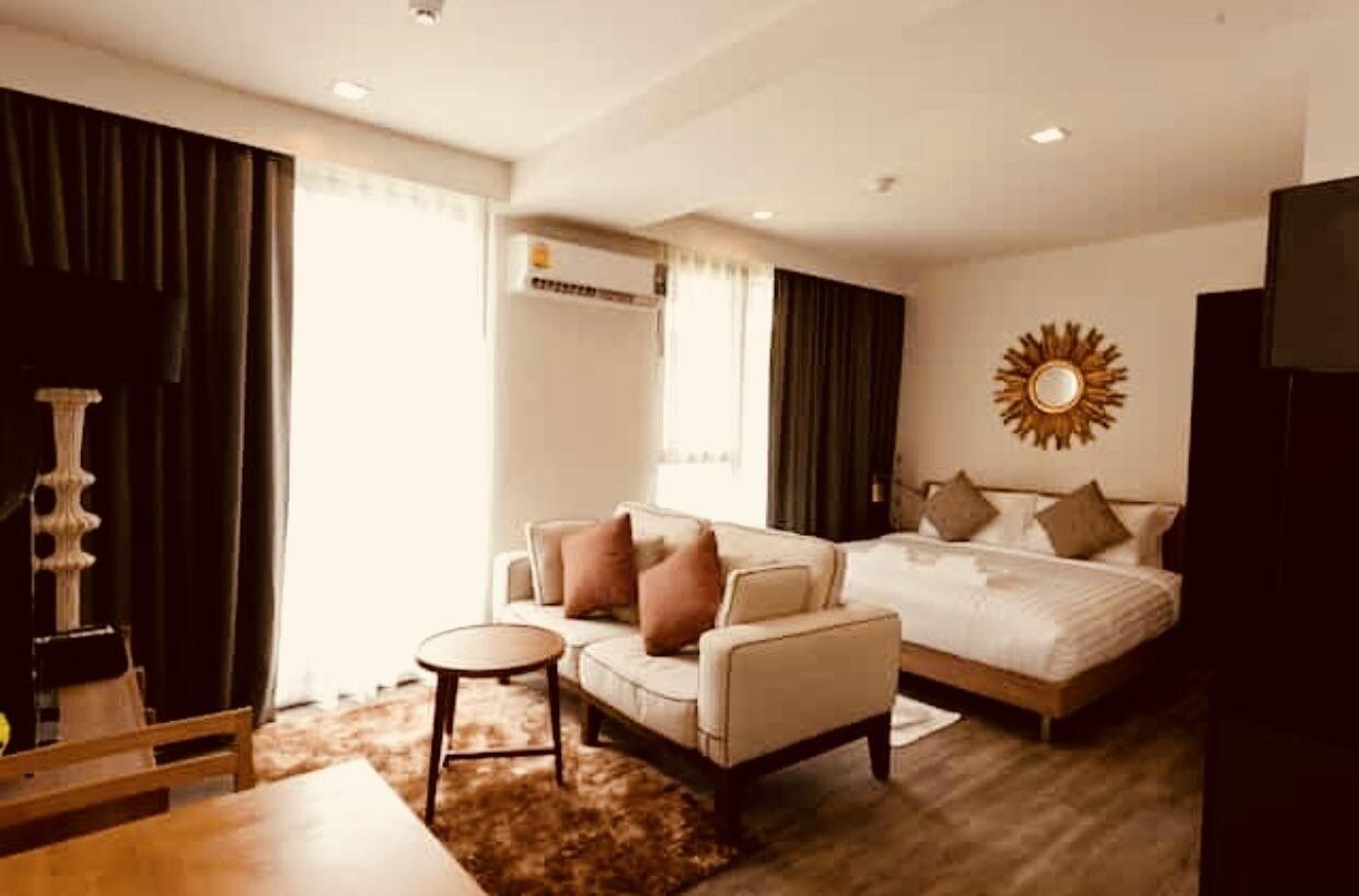 The Deck Condo Patong By Vip Esterno foto