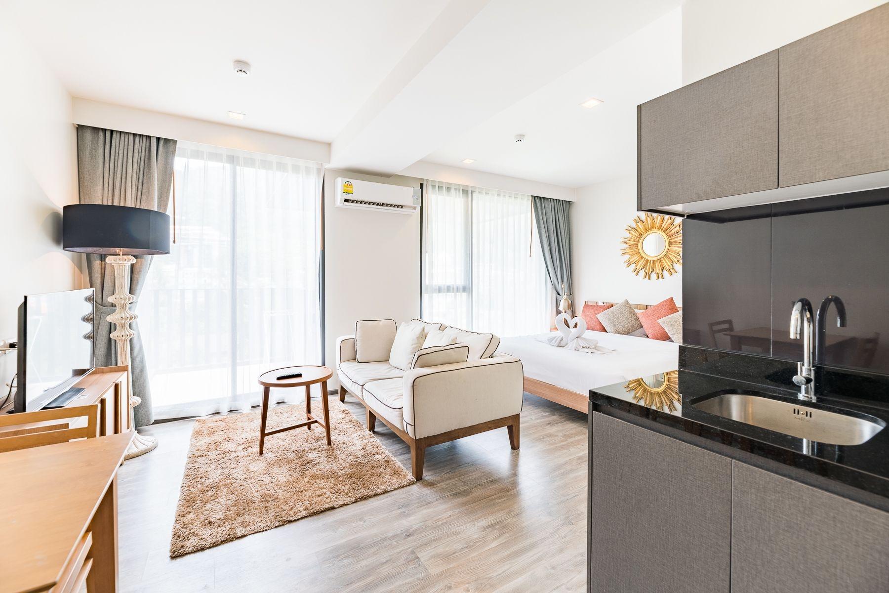 The Deck Condo Patong By Vip Esterno foto
