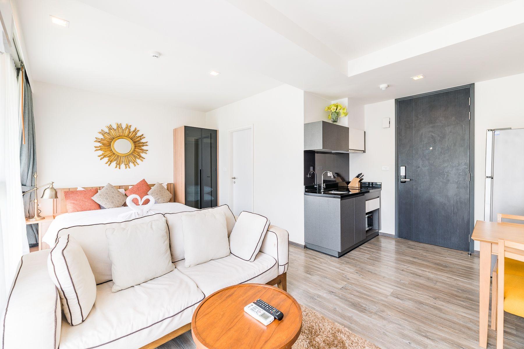 The Deck Condo Patong By Vip Esterno foto