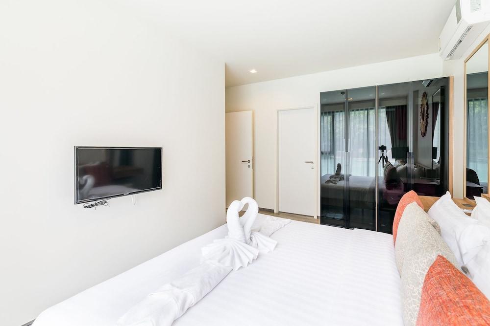 The Deck Condo Patong By Vip Esterno foto
