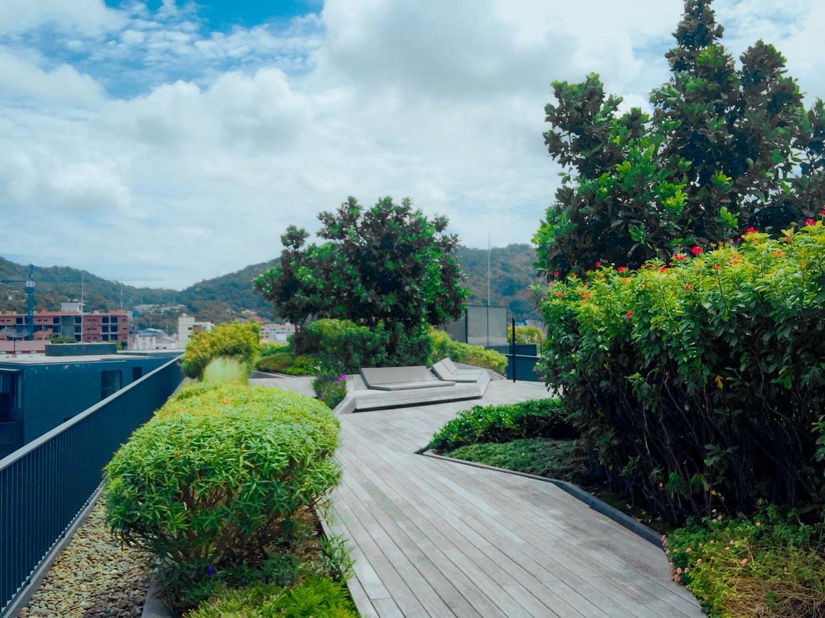 The Deck Condo Patong By Vip Esterno foto