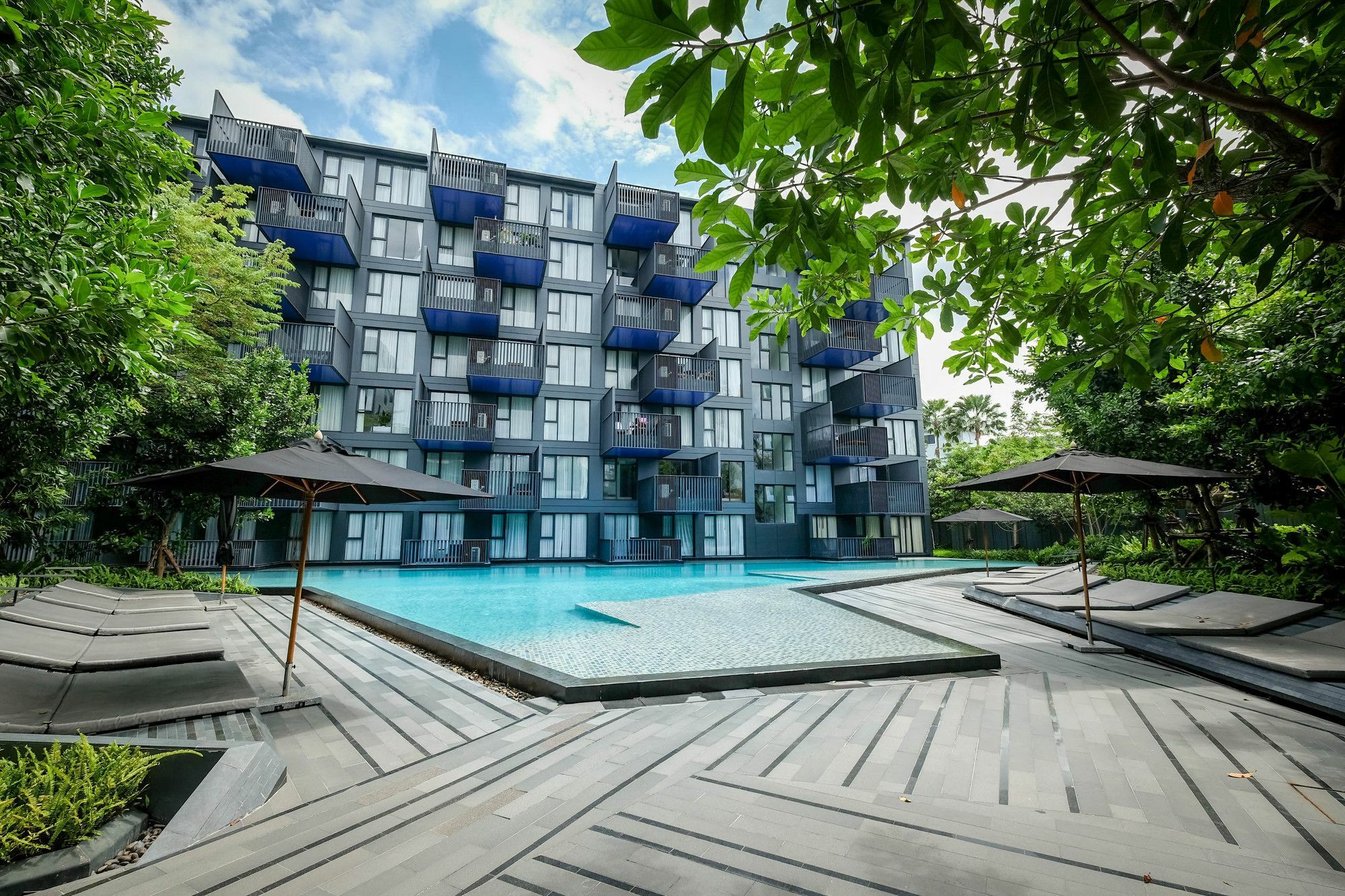 The Deck Condo Patong By Vip Esterno foto